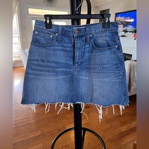 Madewell denim skirt size 28
